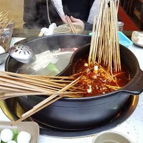 火鍋の串バージョン「串串 (chuan chuan)」