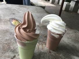 農学部で食べられる酪農ソフトクリームです。