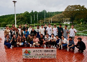 キャンプでの集合写真