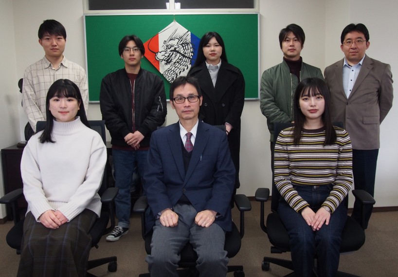 【令和3年度 学生懸賞論文表彰式が行われました】|長崎大学 経済学部 / 大学院経済学研究科 公式ホームページ 【令和3年度 学生懸賞論文表彰式が行われました】|長崎大学 経済学部 / 大学院経済学研究科 公式ホームページ