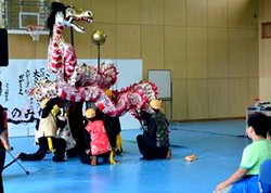【　龍踊り　】